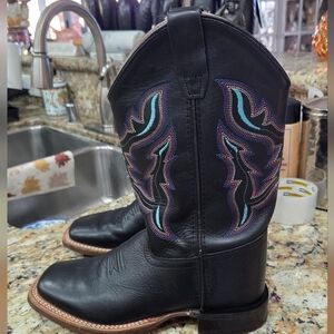 Shyanne Black Heeled Boots with Multicolor Stitching